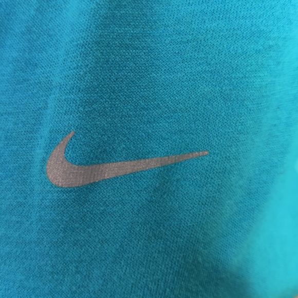 Nike Dri Fit Top Women's size M - Picture 3 of 9